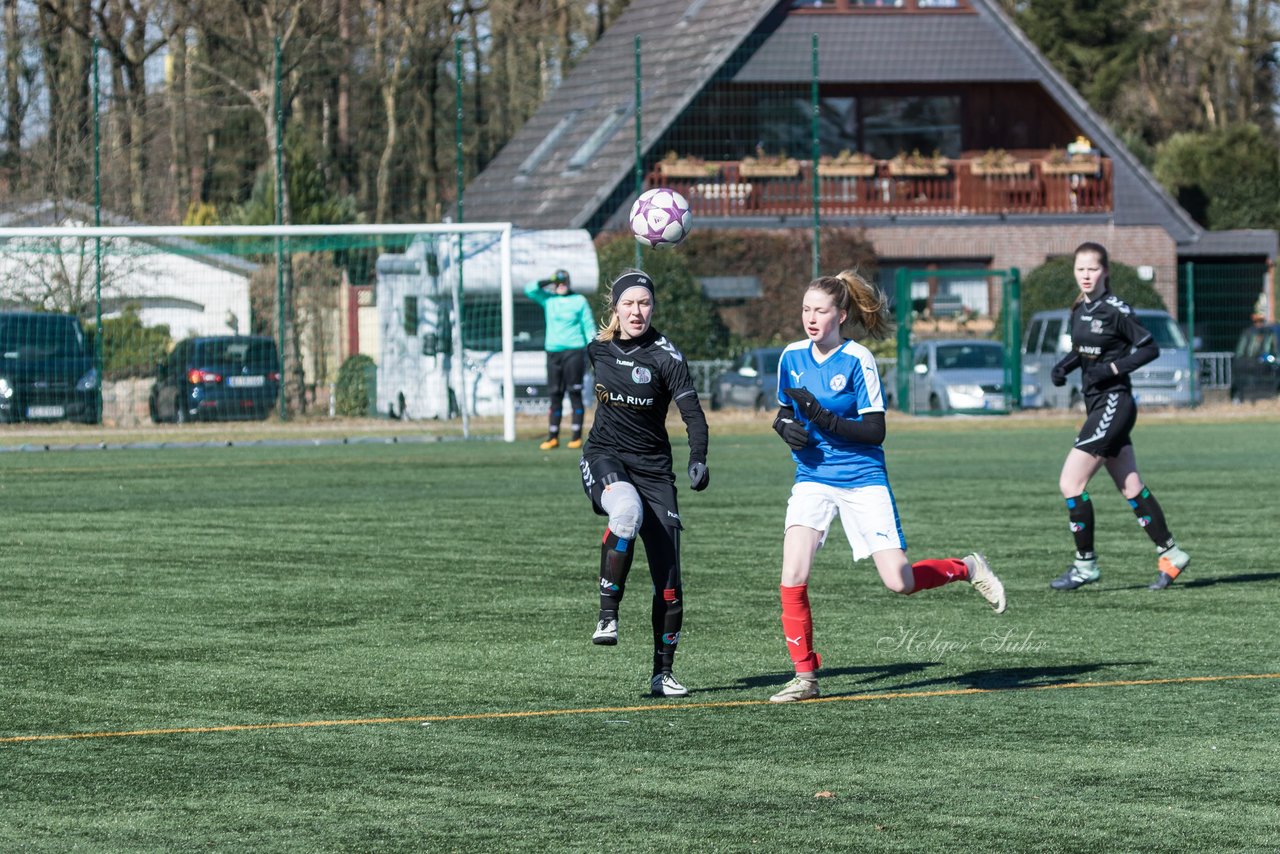 Bild 165 - B-Juniorinnen Halbfinale SVHU - Holstein Kiel : Ergebnis: 3:0